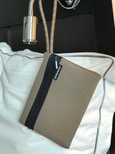 Load image into Gallery viewer, Urban Adventure - On The Go Pouch